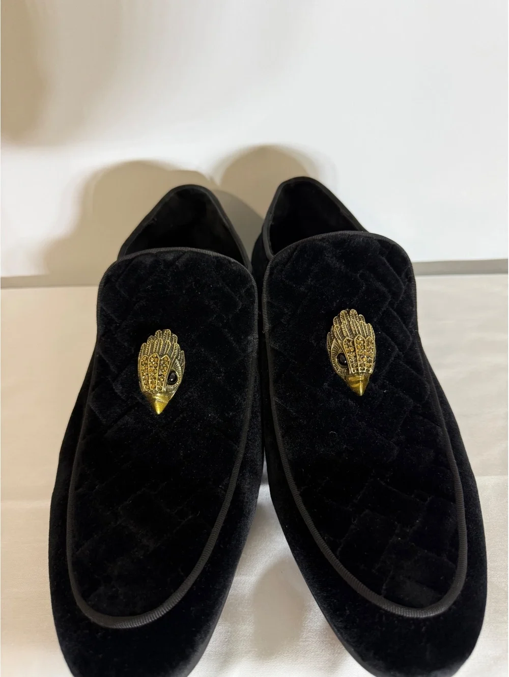 Kurt Geiger London Men’s Black Velvet Loafers Gold Eagle Size 11,5